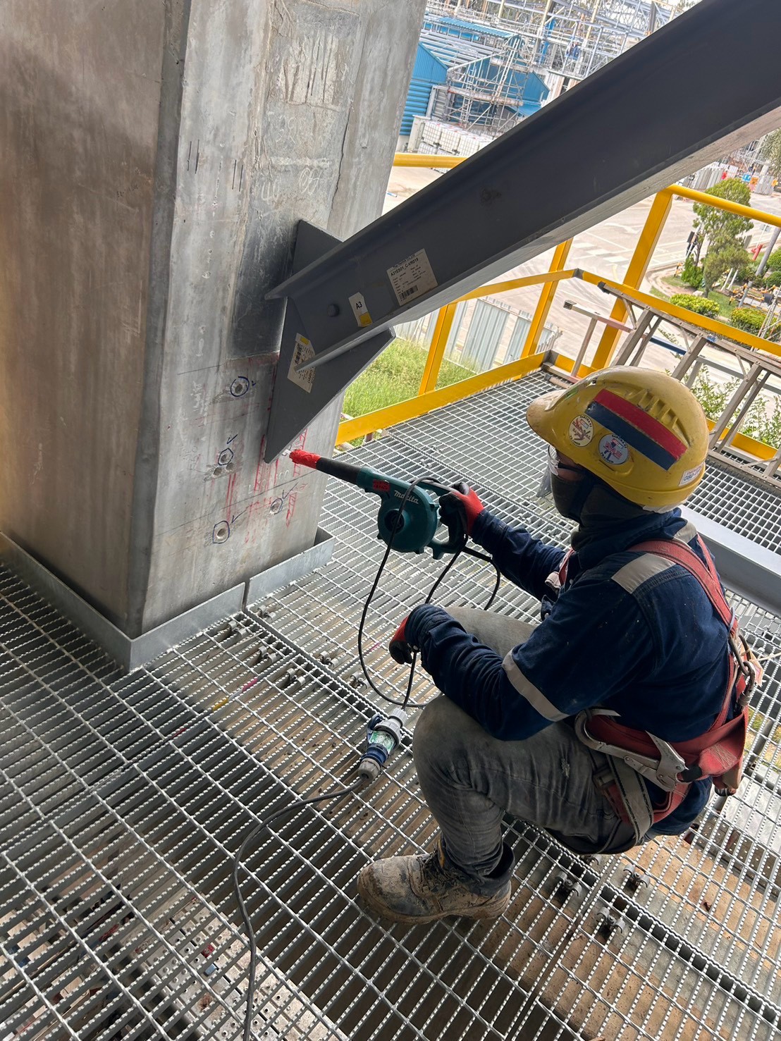 LINE_ALBUM_งานเจาะติดตั้งพุกเคมี hilti RE-500 v3_260818_18