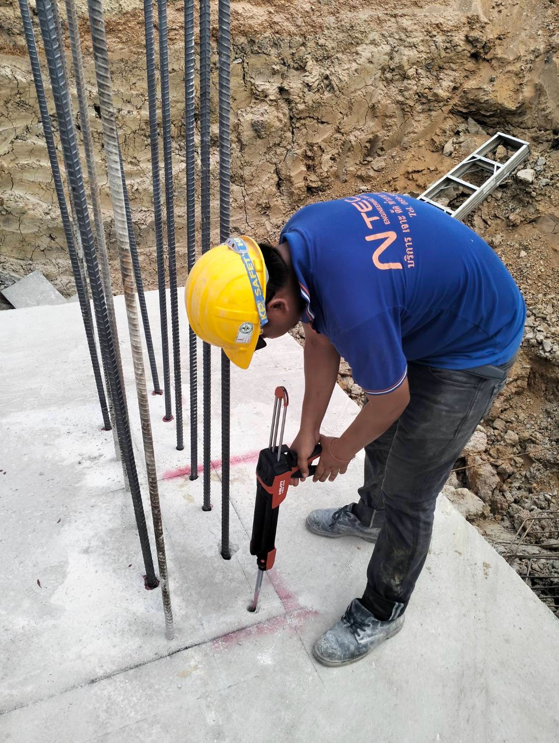LINE_ALBUM_งานเจาะเสียบเหล็ก ด้วยน้ำยา Hilti RE-500v3_260818_16