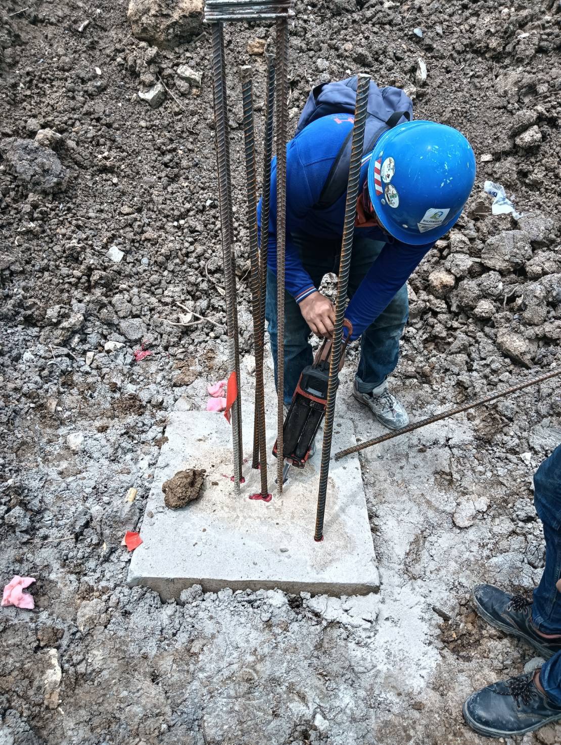 LINE_ALBUM_งานเจาะเสียบเหล็ก ด้วยน้ำยา Hilti RE-500v3_260818_19